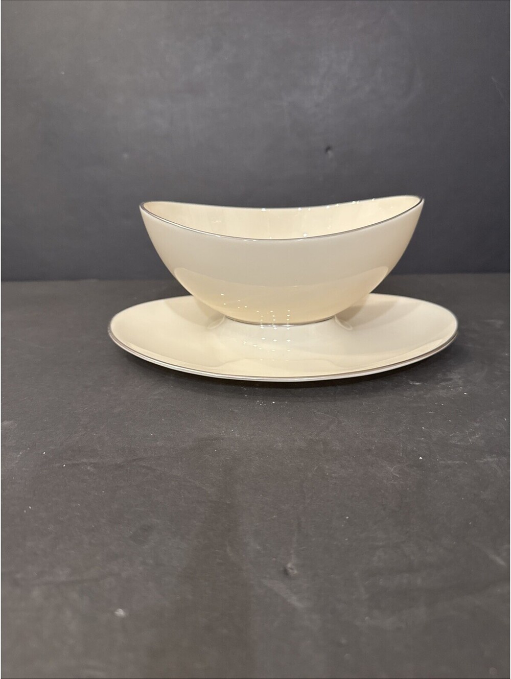 Lenox Bone China Olympia Platinum Gravy Boat w/Attached Under-plate 8.25”L 6”  W